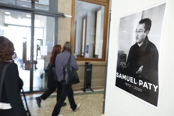 La photo de Samuel Paty affiché dans un établissement scolaire