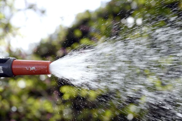 Sécheresse et manque de précipitations : l'usage de l'eau est soumis à des restrictions dans le Cantal jusqu'au 30 septembre inclus. 