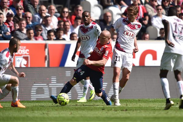 Bordeaux s'incline face au LOSC au Grand Stade de Villeneuve d'Ascq, le 19 avril 2015.