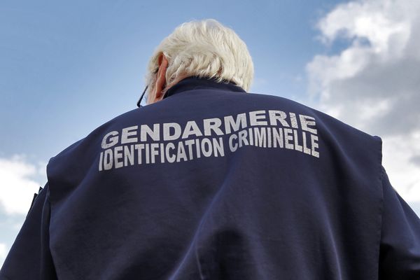 Près de 200 gendarmes ont été déployés pour des recherches le long du canal de Caen à la mer (Calvados), après que deux jambes humaines ont été découvertes aux abords du cours d'eau, le 28 et le 29 juillet 2024. (Image d'illustration)