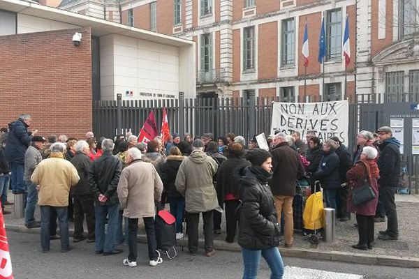 Manifestation contre l'état d'urgence à Montauban