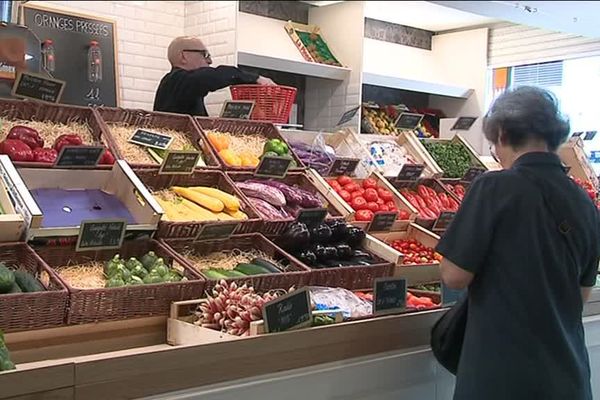 Image d'illustration : un étal de fruits et légumes à Montpellier - 5 juin 2018