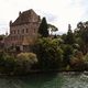 Près d’un million de visiteurs viennent chaque année flâner dans la cité d'Yvoire, surnommée la perle du Léman.