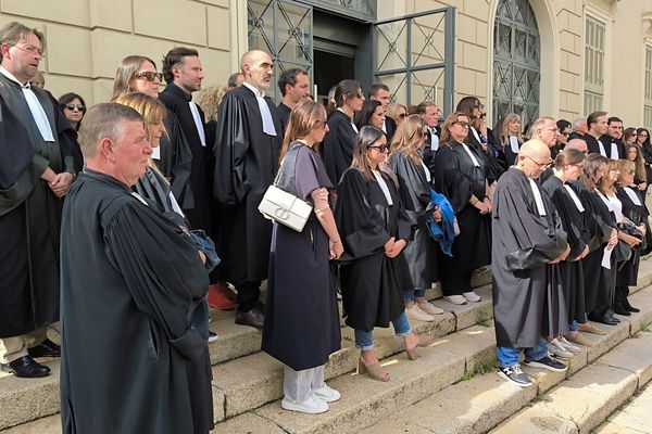 Un hommage a été rendu à Maître Antoine Sollacaro, ce mercredi 16 octobre, 12 ans après son assassinat à Ajaccio.