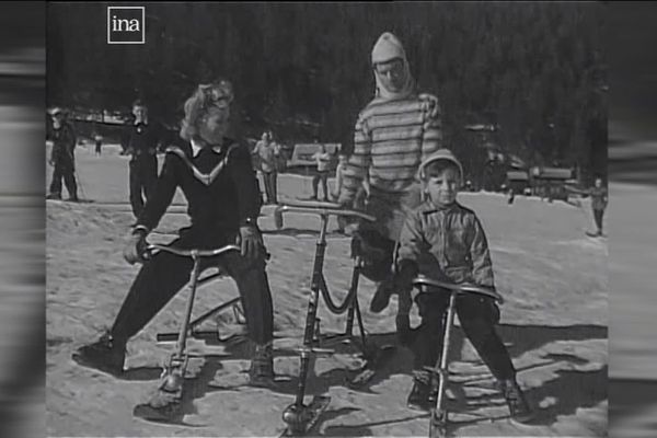 Présentation du vélo-ski à Chamonix en 1947