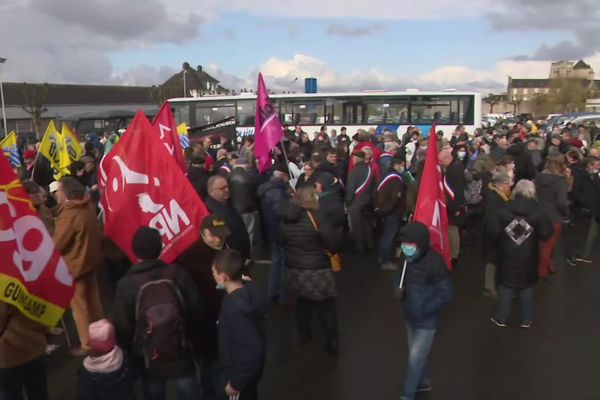 Manifestation du 5 mars 2022 contre la fermeture de la maternité de Guingamp