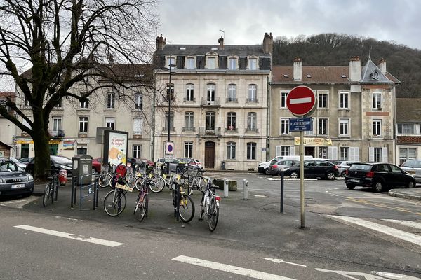 La place de Lattre de Tassigny à Besançon