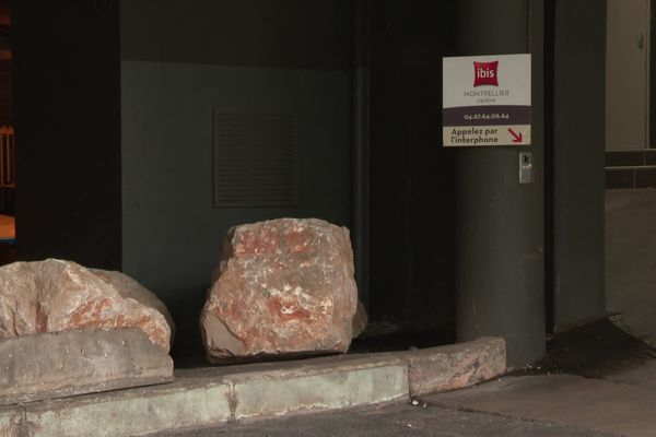 Dispositif anti SDF rue de Valençay à Montpellier. 