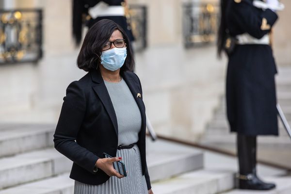 Élisabeth Moreno à la sortie du conseil des ministres, le 6 janvier 2021.