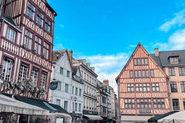 Une rixe entre deux hommes aurait éclatée au sein du restaurant Cancan à Rouen.