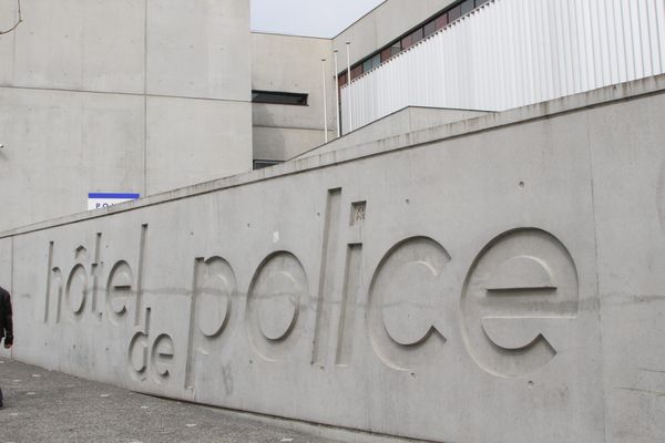 Le braqueur présumé s'est échappé de l'hôtel de police de Lille. 