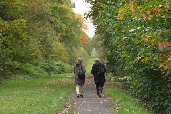 Bruno Vouters, ancien journaliste, et Christian Habart, son complice, ont retracé pas à pas le chemin de Vincent Van Gogh à travers la Vallée de la Scarpe.