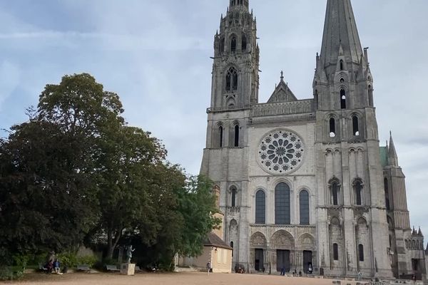 La cathédrale de Chartres attire chaque plus d'1,5 million de visiteurs chaque année.