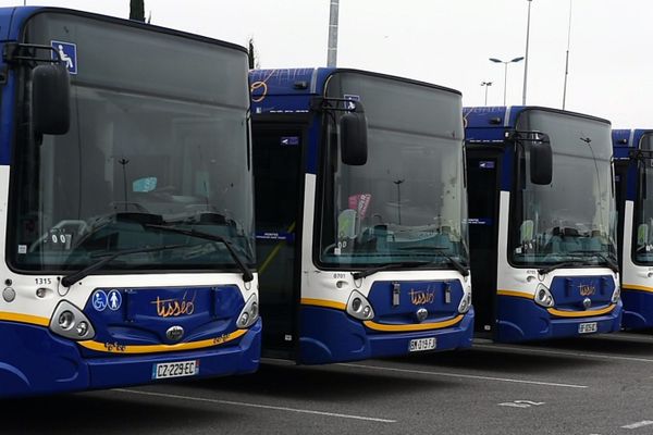 le réseau de transport TISSEO va rendre hommage au chauffeur agressé à Bayonne