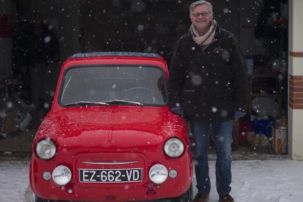 François Derin prendra, pour la 3 ème fois, le départ depuis Reims du Monte-Carlo historique au volant de cette puce italienne, une Vespa 400. 