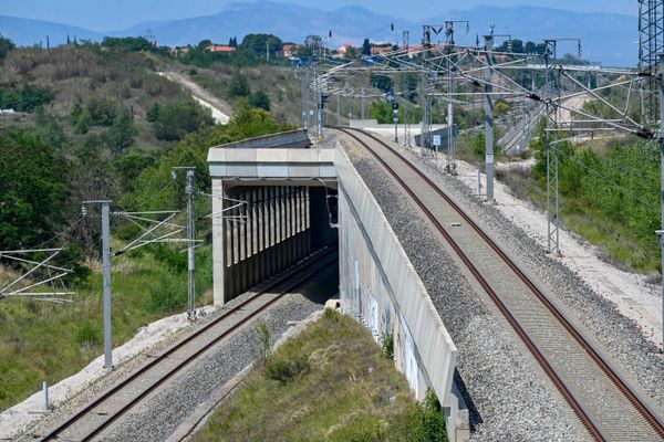 Le projet, évalué à 14 milliards d'euros, avait obtenu pour le moment toutes les approbations juridiques nécessaires à son lancement.