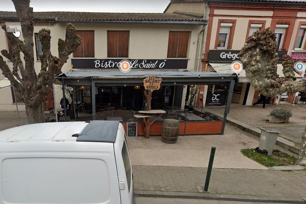 Les pompiers sont intervenus pour un incendie mais ont découvert trois blessés dont deux en état critique.