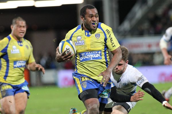 9 mars 2013, Sitiveni Sivivatu a contribué à la large victoire de l'ASM Clermont Auvergne sur le Castres Olympique en inscrivant le premier essai des Auvergnats. (Top 14)