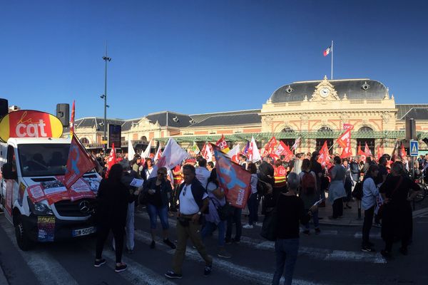 Les manifestants se sont donné rendez-vus devant la gare de Nice pour cette journée de protestation interprofessionnelle