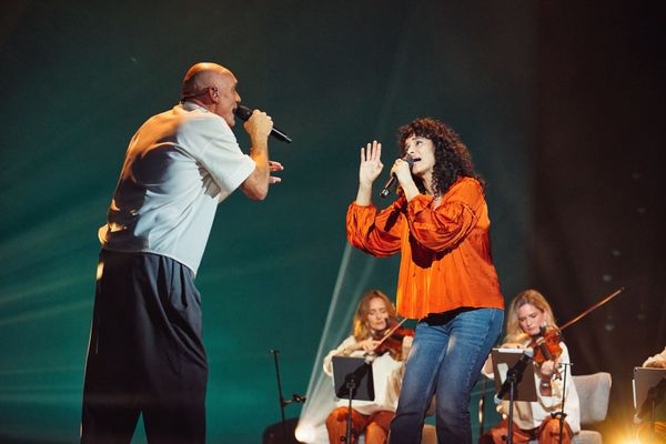 Le spectacle Eclect!que signé Gaëtan Roussel, issu de son album où il partage les chansons avec d'autres artistes.