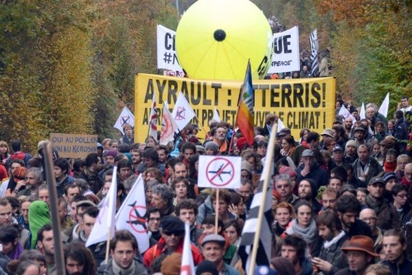 Un cortège de 5 kilomètres de long à Notre-Dame-des-Landes