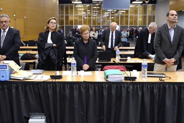 Procès quatre ans après le passage de la tempête qui a provoqué la mort de 29 personnes à La Faute-sur-Mer. Sur la photo (de g. à d.) René Marratier, Françoise Babin et Philippe Babin les prévenus.