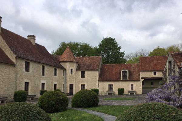 Il n'y a pas de mise de départ pour la vente aux enchère du haras de l'Ermitage, près d'Argentan.