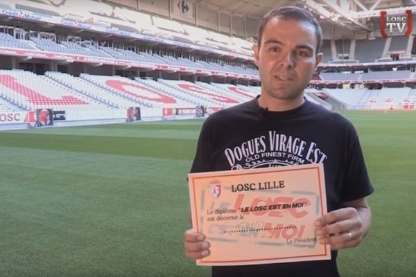 Fred Maenza et son diplôme "Le LOSC est en moi"