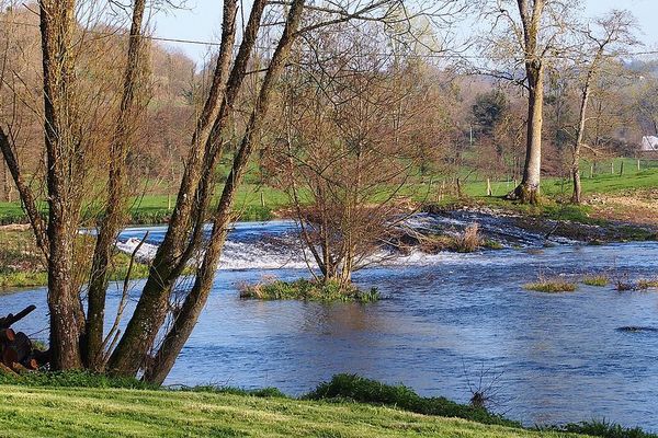 La Vallée de la Vire vers Pont-Farcy ( 50).