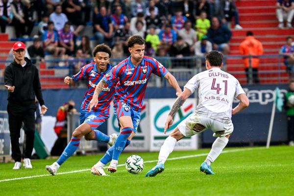 Le Stade Malherbe Caen face au Football Club d'Annecy, vendredi 30 août, au Stade Michel-d'Ordano à Caen (Calvados).