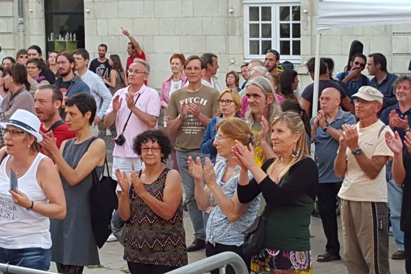 Le public à Tours, lors de la fête de la musique.