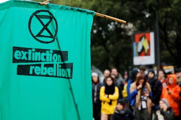 Extinction Rebellion mène des actions face à l'urgence climatique dans différents pays. 