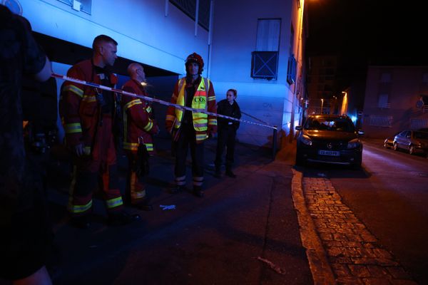 Une fusillade a éclaté dans le parking de la résidence le Valmy, rue Caussemile, à la Belle-de-Mai, jeudi 13 avril 2023.