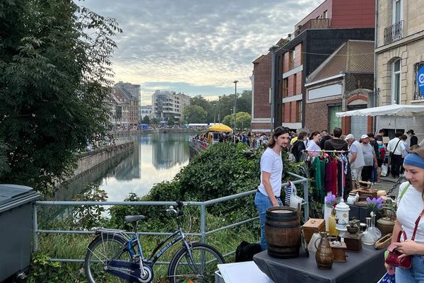 Pour cette édition 2024 de la braderie de Lille, il est recommandé de privilégier les transport en commun, ainsi que le covoiturage.