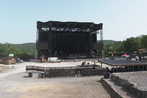 Le festival Aluna se tiendra à Ruoms, en Ardèche, le 16 juin et le week-end du 23 au 25 juin 2022 alors que l'Ardèche est en vigilance orange canicule. Gare à l'insolation...