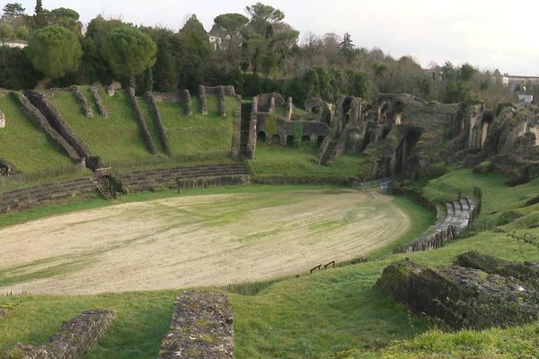 Les travaux de restauration de l'amphithéâtre de Saintes vont s'étaler sur trois ans.