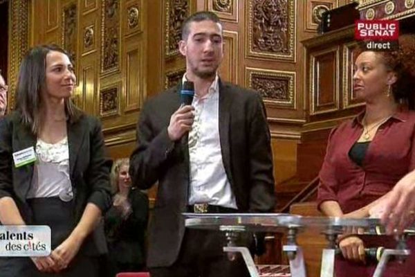 A 22 ans, Faîçal Karnaoui est fier de sa toute jeune entreprise et de son prix.