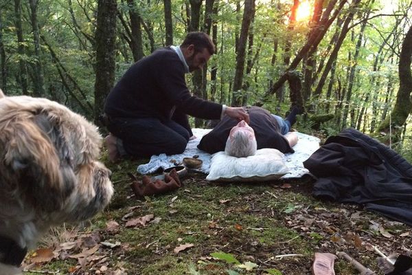 Une cérémonie chamanique en forêt des Cars en Haute-Vienne