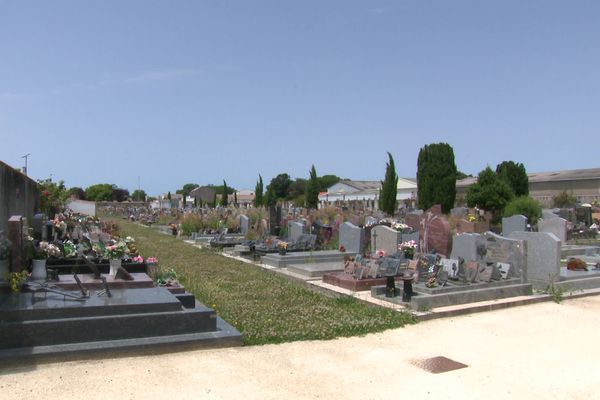 L'actuel cimetière de Lagord dispose de peu d'espaces verts