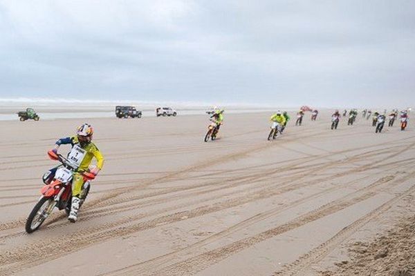 Suivez en direct l'Enduropale espoirs sur la plage du Touquet ce samedi. 