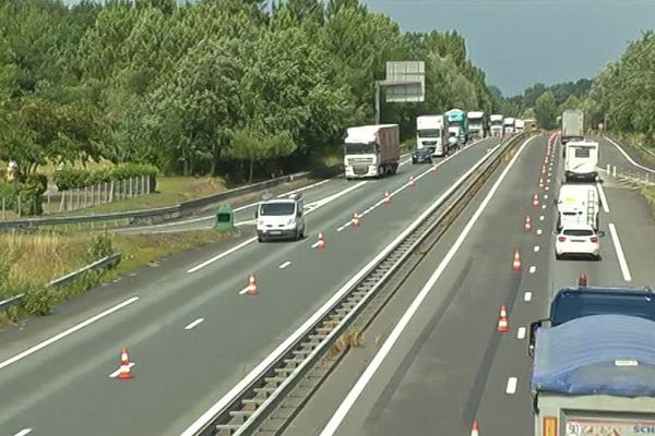 Une collision entre deux poids lourds a perturbé la trafic routier sur la Nationale 10, au niveau de la commune de Laruscade.