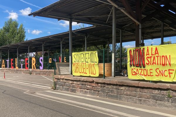 Les riverains se mobilisent contre l'installation d'un technicentre SNCF à la gare de Schiltigheim, ils craignent des nuisances sonores mais aussi de la pollution