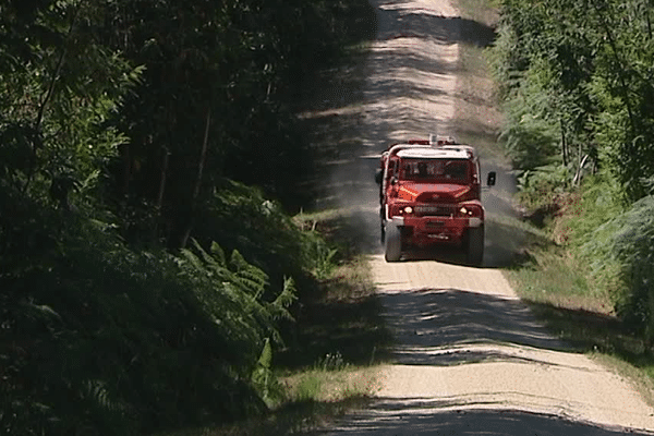 Les pompiers sillonnent le massif forestier grâce aux sentiers aménagés