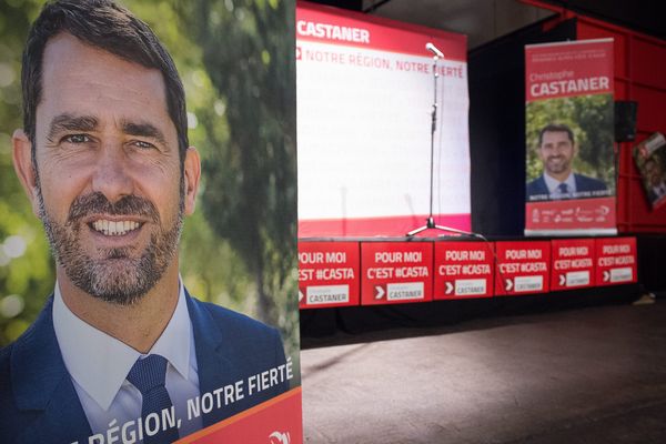 A la suite du retrait du candidat PS au second tour des élections régionales, un élu haut-alpin rend sa carte du parti. 