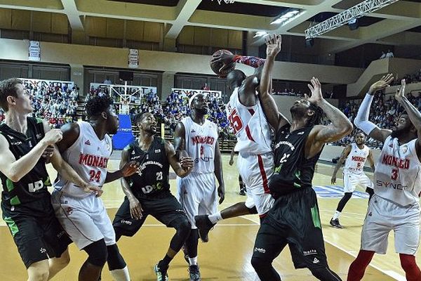 Monaco - ASVEL. PLAY OFFS 2016 (PRO A) match 1. L'ASVEL l'emporte sur le score de 73 à 67 - 22/5/16