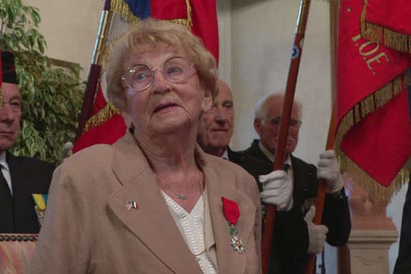 Marthe Rigault a reçu la Légion d'honneur après avoir sauvé la vie de plusieurs soldats américains.