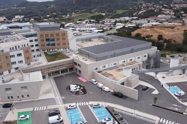 Les parents du petit Marcellu pointent la responsabilité de l'hôpital d'Ajaccio dans la mort de leur enfant.