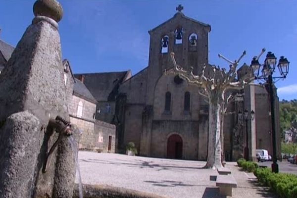 Le soleil revient. Les touristes arriveront-ils en même temps ?