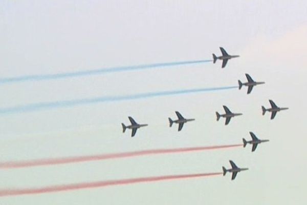 Immuables et toujours prisées les acrobaties aériennes de la patrouille de France