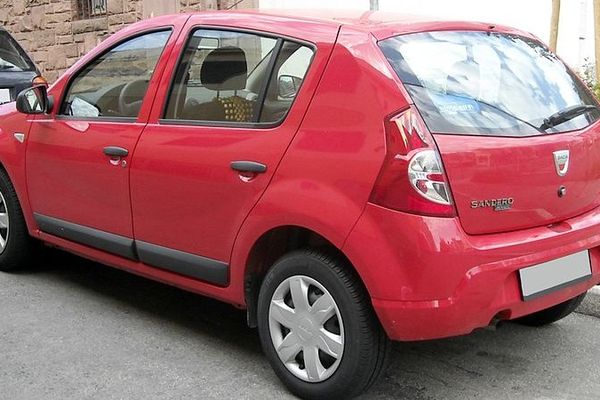 La voiture volée était une Dacia Sandero (image d'illustration).